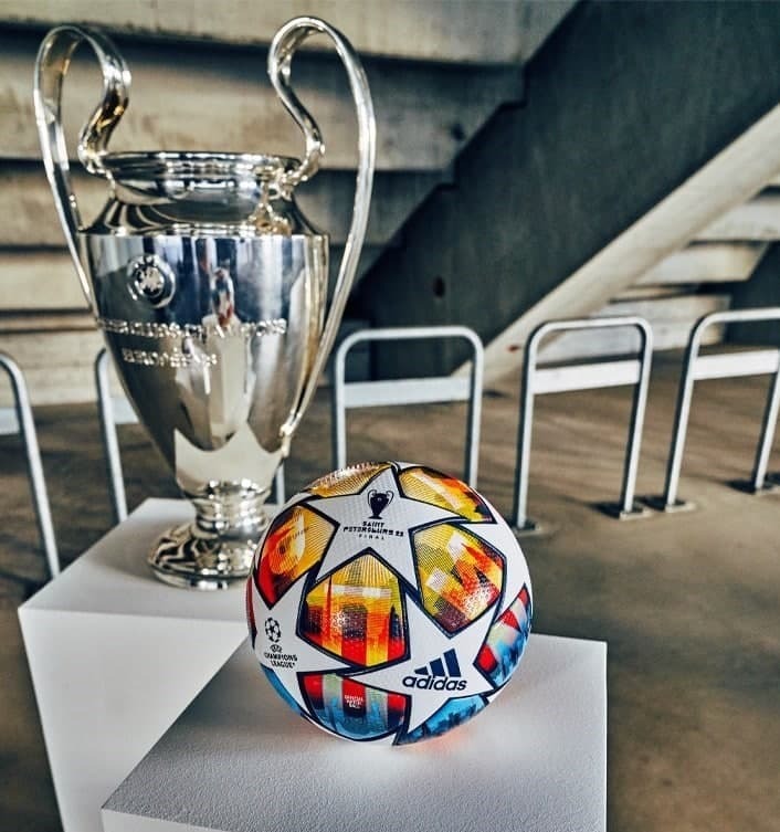 رونمایی از توپ فینال لیگ قهرمانان اروپا