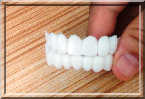 معایب استفاده از لمینت متحرک دندان