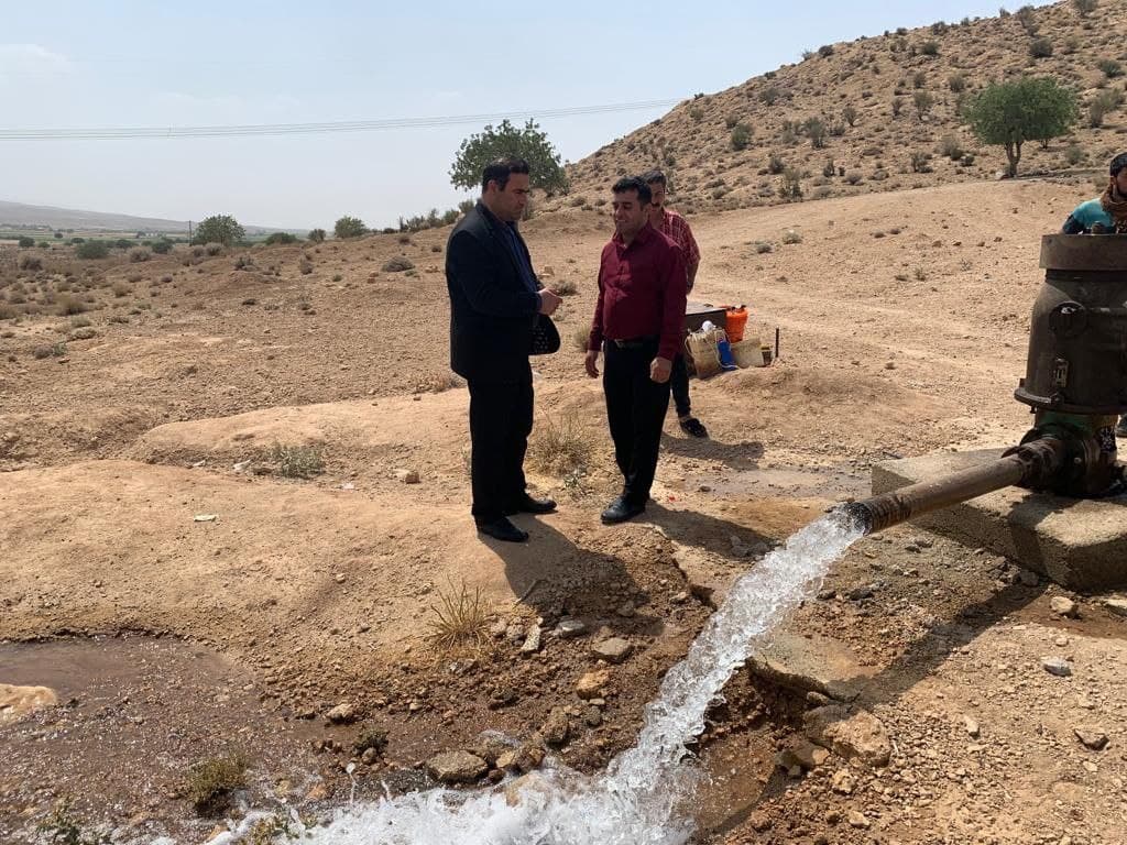 عملیات پروژه پمپاژ چاه آب شرب و آشامیدنی سالم جنب ایستگاه گاز اسلام آباد برای رفع کمبود آب شرب روستاهای بخش کربال اجرایی شد
