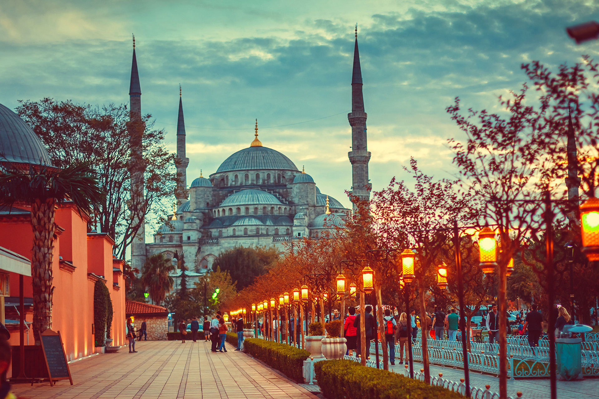 خرید خانه در ترکیه منجر به دریافت اقامت در این کشور میشود