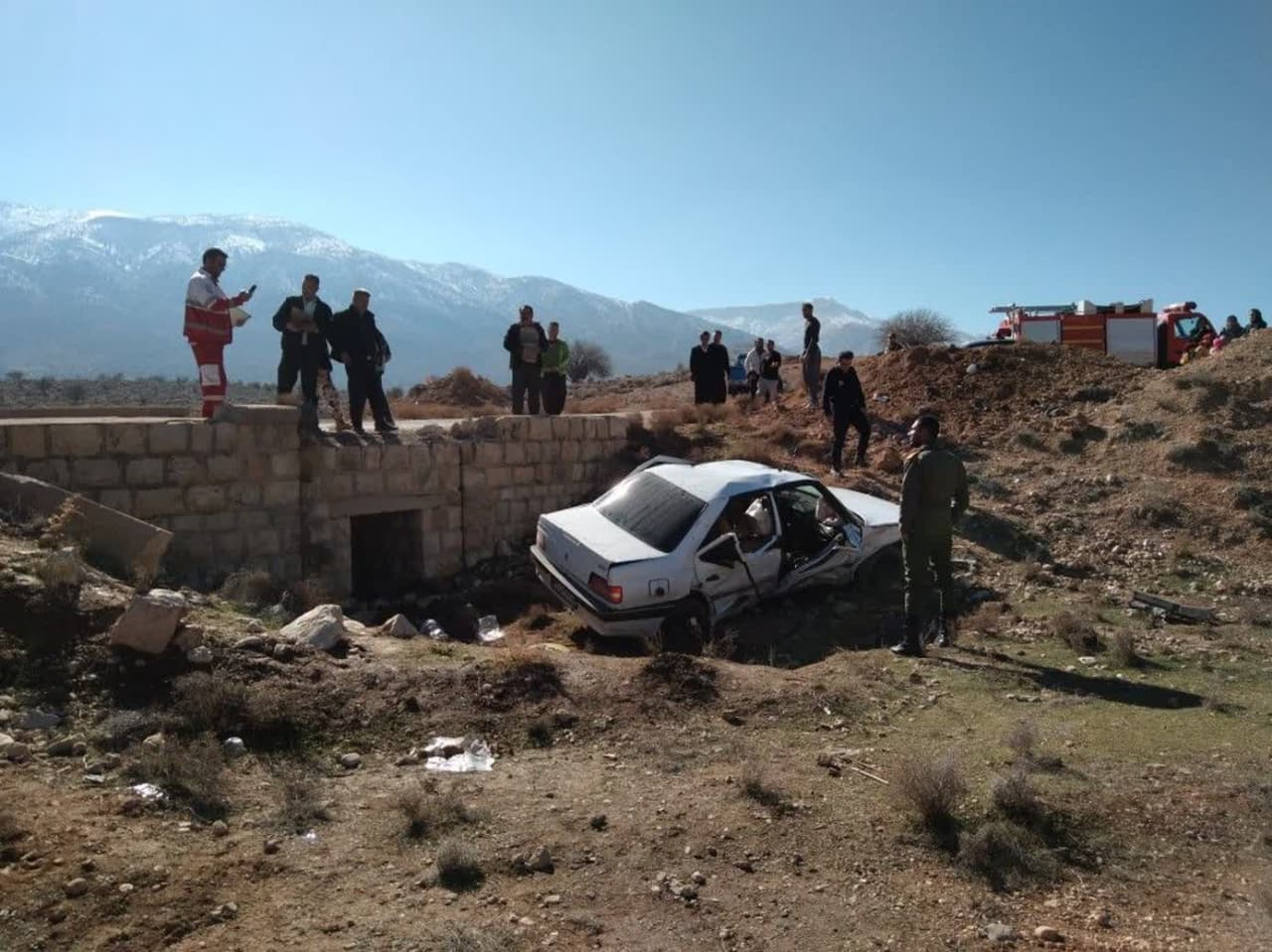 واژگونی خودروی پژو در جاده قدیم خرامه سروستان یک کشته بر جا گذاشت