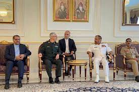 دیدار رئیس ستاد کل نیروهای مسلح ایران با همتای عمانی در «مسقط» + عکس‌ها -  خبرآنلاین