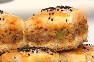 طرز تهیه باقلوای گوشت برای سفره افطار ماه رمضان