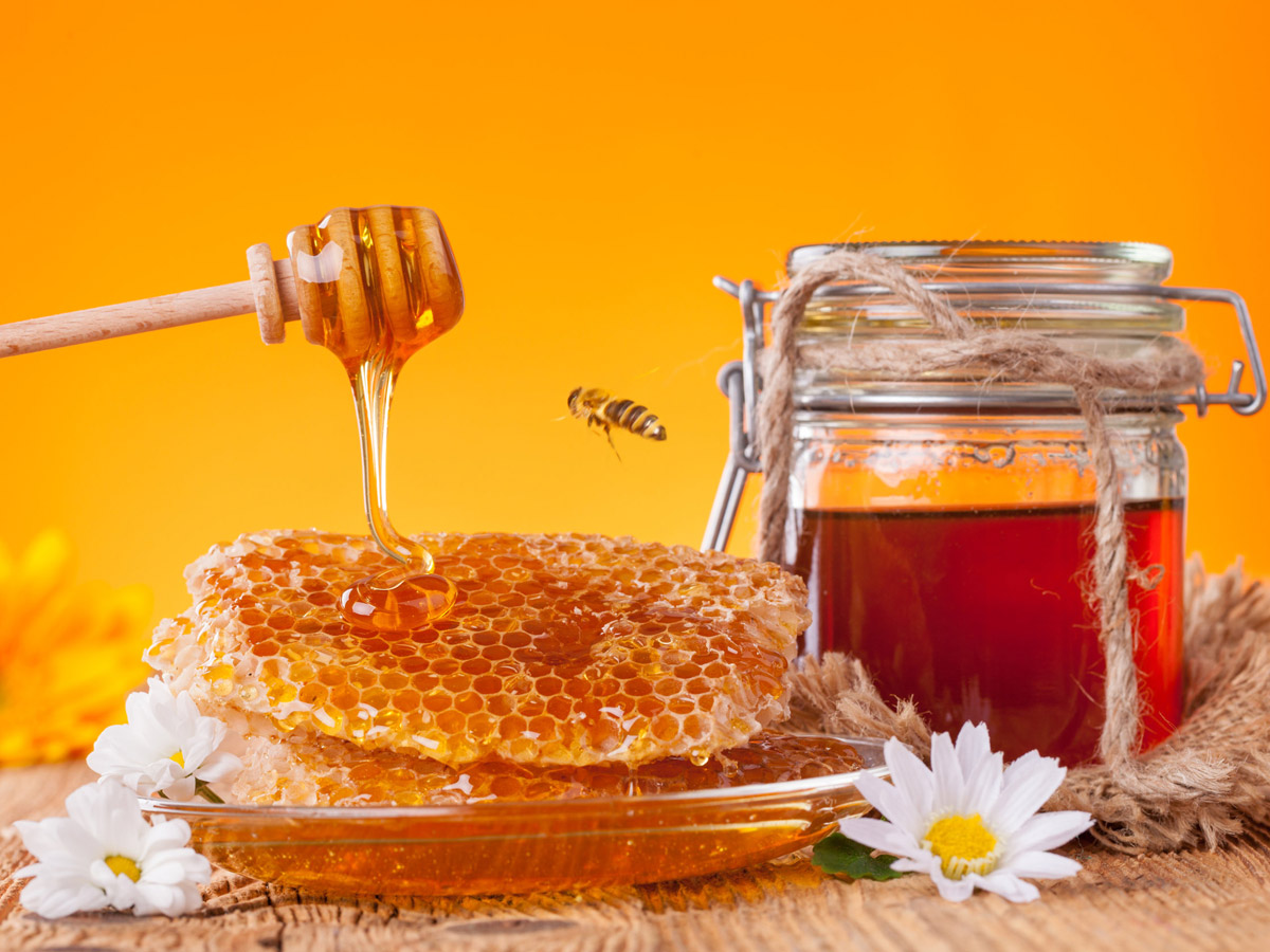 علم شیرین: بررسی مزایای بهداشتی عسل