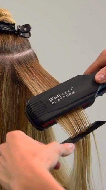 آشنایی با فرایند کراتین دهی: راهی برای بازسازی موهای آسیب دیده