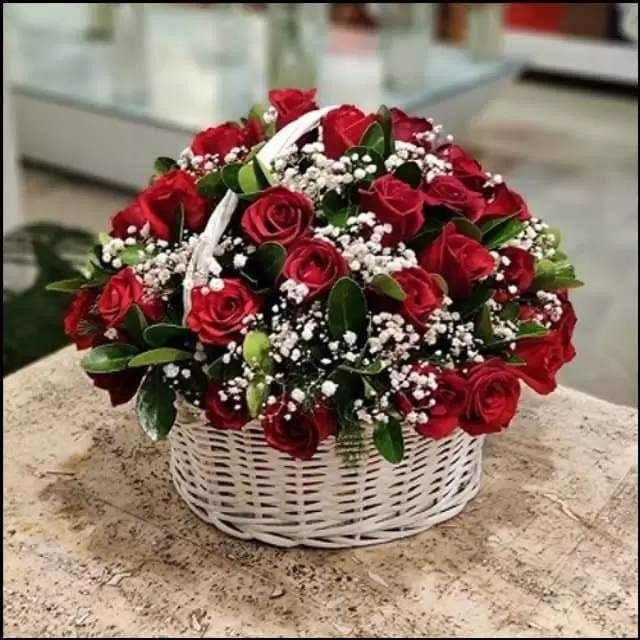 https://rozup.ir/view/3791850/Making%20a%20flower%20basket%20with%20several%20methods.webp