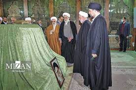Magiran | روزنامه کیهان (1402/11/12): در آستانه دهه فجر انجام شد: تجدید  میثاق رئیس و مسئولان عالی دستگاه قضا با آرمان های بنیانگذار انقلاب اسلامی