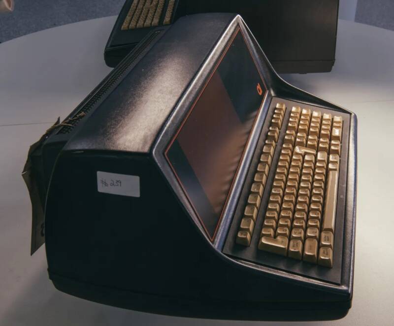دو تا از اولین رایانه های شخصی جهان را ببینید + عکس