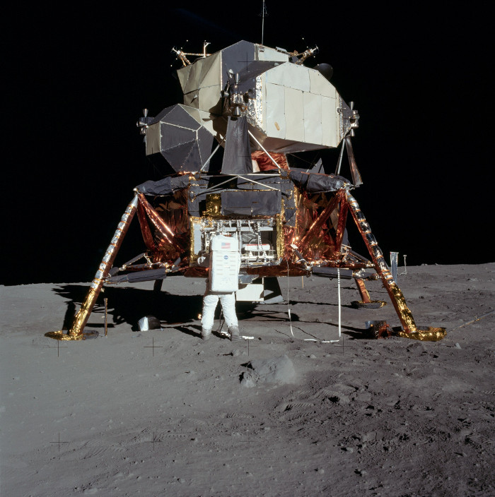کمربند ون آلن و شواهد مبنی بر اینکه ماموریت آپولو 11 به ماه افسانه بود