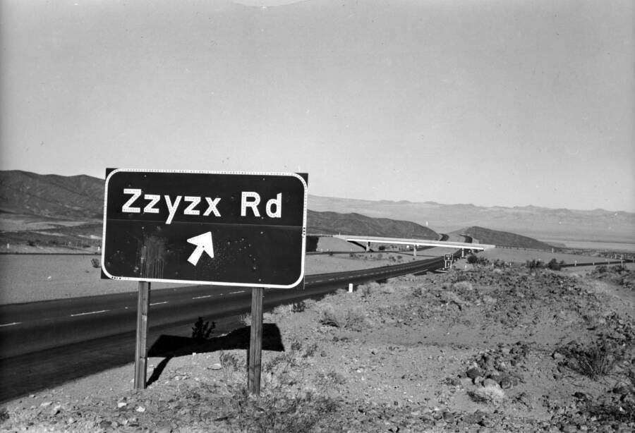 Zzyzx، شهر ارواح که به عنوان یک کلاهبرداری شروع شد