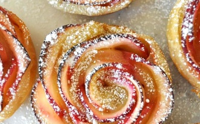 آموزش شیرینی پزی گل رز با سیب و زردآلو