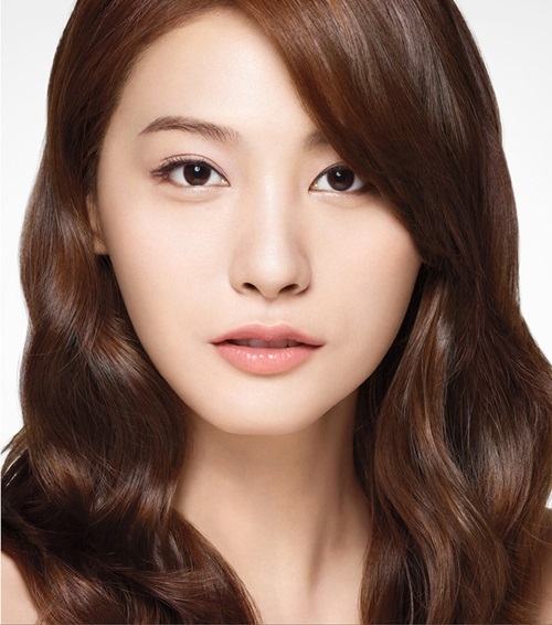  تصاویر سئو هیون جین بازیگر نقش سولنان در سریال دختر امپراطور