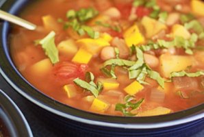 یک سوپ تابستانی و خوش طعم و متفاوت درست کنید