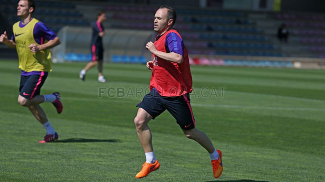 عکس روز: خبر خوب برای بارسلونا؛ بازگشت آندرس به تمرینات