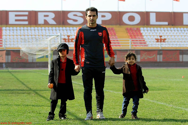 عکس/ هادی نوروزی به همراه دو فرزندش