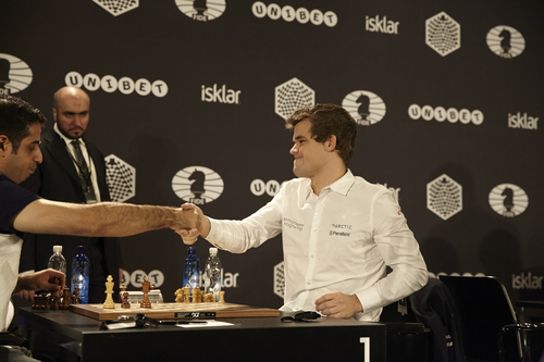 گزارش تصویری دیدار قائم مقامی مقابل کارلسن مرد شماره یک شطرنج جهان