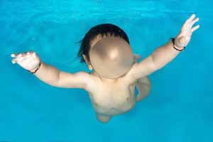عکس های بدون سانسور شنای دخترها و پسرها