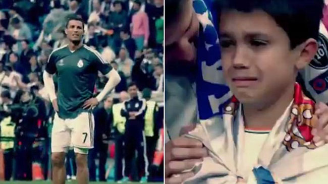 کریستیانو رونالدو پیراهنش را به کودکی که او را با توپ زد اهدا کرد + ویدئو