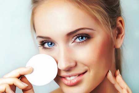 آموزش روش صحیح پاک کردن آرایش از روی صورت 