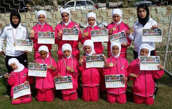 دختران فوتبالیست کردستانی قهرمان اولین فستیوال مدارس فوتبال کشور