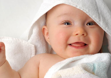 دلیل لبخند نوزادان تازه متولد شده چیست؟