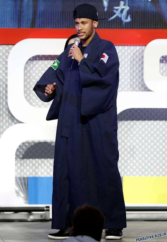 عکس برگزیده : نیمار در لباس ژاپنی